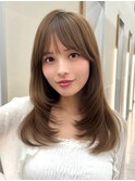 内巻きワンカールミディアムレイヤーカット