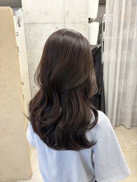 ウリ 横浜(uli) 【NAGOMI指名】ナチュラルブラウン×レイヤーカット