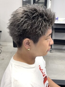 アイトーキョーリタ 渋谷(AI TOKYO Rita) チャコールグレーテーパーフェード刈り上げアクティブショート