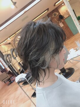 ヘアー デザイナーズ クルー ドルフィン(HAIR DESIGNERS CREW dolphin) インナーカラー&ショートレイヤー