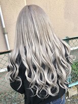 ライブトレア(LIVE TOREA) ホワイトアッシュエクステ