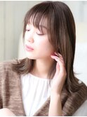 大人かわいいミディアムヘア　▼  4