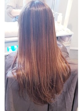 ヘアーアンドネイル ルシア(Hair&Nail Lucia) 白髪ぼかしハイライト