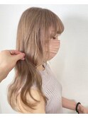 アッシュベージュ×顔まわりカット