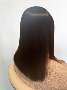 美容室フルール 髪質改善透明感カラー暗髪艶感大人美人セミディ