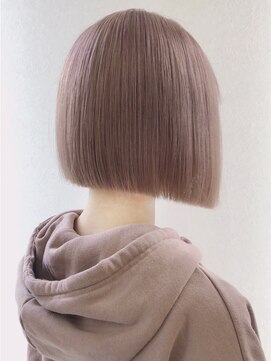 メロウ 神戸三宮(mellow) ぱつっとボブ / ミルクティーグレージュ