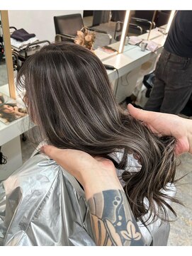 ブレンド 渋谷(BLend) ハイライトブルージュマチルダボブインナーグレージュ