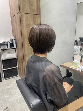 アヴァンス セブンパーク天美 松原店(AVANCE.) 丸みショートボブ