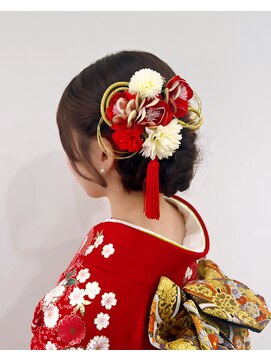 ジラ ヘアアンドメイク(girra HAIR&MAKE) 振袖着付け　ヘアセット