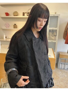 ユー(yew) ストレートロング