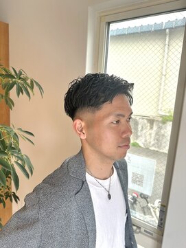 リノア 鵠沼海岸(LINOA) スパイラルパーマ/メンズパーマ/メンズカット/フェード