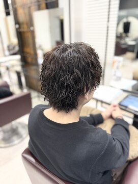 ノーム バイ アウラ(norm. by aura) 波巻きパーマ波巻きスパイラルパーマメンズパーマツイストパーマ