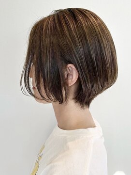 ヘアーアンドメイク アンジュ 中野店(Hair&Make ange) ショートボブ×白髪ぼかしハイライト