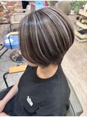 コントラストハイライトショートウルフブリーチ10代20代30代40代