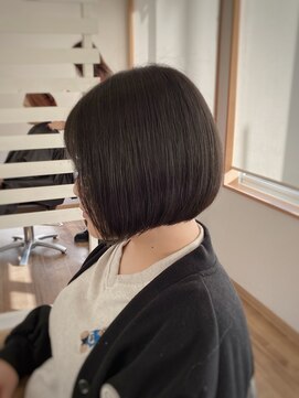 コモレビ(komorebi) 【山本智文】コンパクトボブ