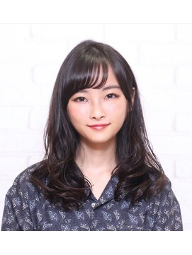 美容室アージュ 優しさと気品あふれるセミロングヘア