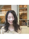 “モテ髪パーマ ゆるふわロング ほつれウェーブ”中西英美子
