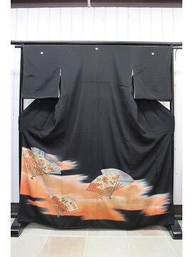 ルナクレセント (Luna crescent) 留袖LT-２　￥10000～(着付料込み)