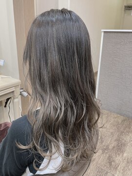 アルターリール(aL ter Rire) 【Rire尚平】外国人風バレイヤージュカラー×グレーアッシュ★