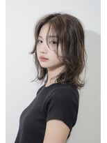 切りっぱなしワンレンの韓国ヘアーニュアンス