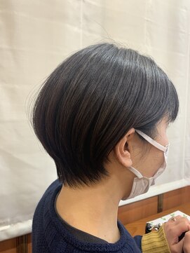 アメイジングヘアー 千歳店(AMAZING HAIR) 大人耳掛けショート/コンパクトショート/アッシュブラック