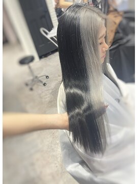 リーオオサカ(Lee Osaka) 【カット＋フェイスカラー】グレージュ/新出奈津樹
