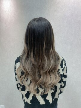 レヴェリー(REVERIE) #プルエクステ#グラデーション