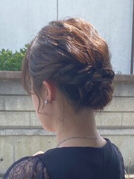 フリースタイル(Free Style) お呼ばれヘア~ゆるふわまとめ髪~【筑西市】