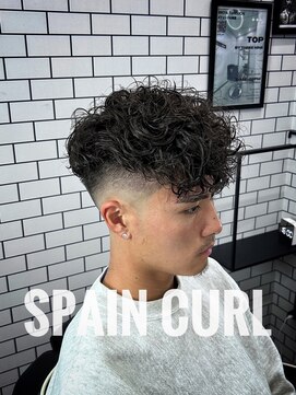 トップバイスリーナイン(TOP by THREE NINE) スペインカール