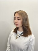 透明感ベージュ×セミロング