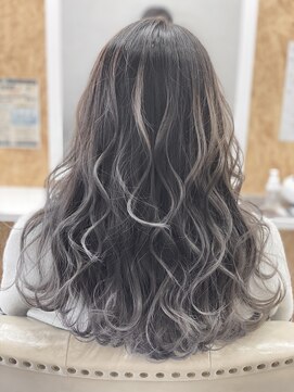 シャルム 浜田店(charme) 外国人風の王道☆シルバーバレイヤージュ