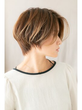 カバーヘア ブリス 上尾西口店(COVER HAIR bliss) アシンメトリーハイライトひし形ショートボブZ上尾20代30代40代!