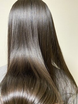 ルッソリベラ 池袋(Lusso libera) トリートメントストレート くすみベージュ