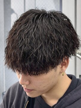 オーバル ジングウマエ(OVARL jingumae) 縦落ちパーマツイストスパイラルシャドウパーマ