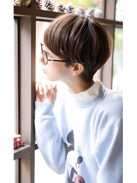 カライングドゥ(ing deux) 大人可愛い20代30代40代黒髪前下がりひし形小顔ボブ丸みショート