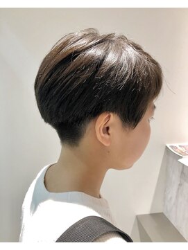 ヘアアンドメイク オプシス(Hair&Make OPSIS) すっきり刈り上げ、イケメン女子