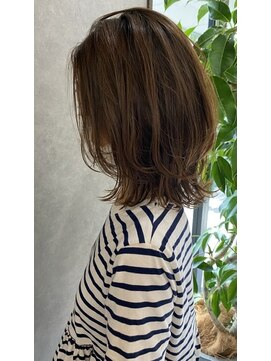 ビアンカ(Bianca) 【Bianca】 大人可愛い☆ふんわりミディアムレイヤー♪