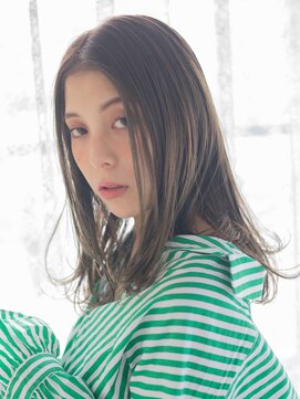 オジコロジ(ojiko.roji) ☆月曜日も営業☆【ojiko.roji】オトナ女性のツヤ感ロング