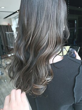 ウィル 阪急茨木駅前店(WiLL) 暗め艶髪アッシュカラー