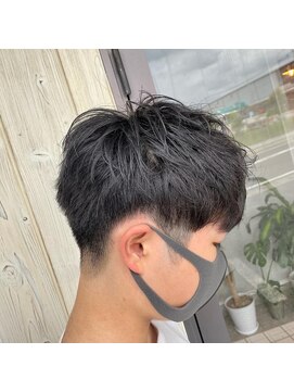 フゥ 宇都宮(FeU) 黒髪ショートマッシュ