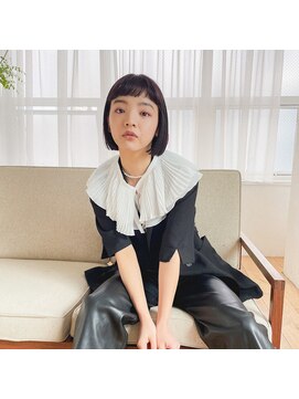 ユイル(Uil) オン眉ボブ