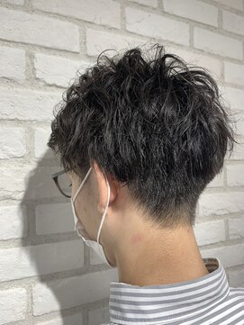 ルスト(L.u.s.t) ツーブロックパーマ