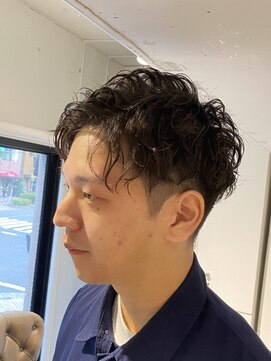 リンカラン トロワ(LINGKARAN Trois) ショート大人スパイラルパーマ