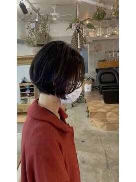 ウィークエンド(WEEKEND) ボブベース　ショートスタイル