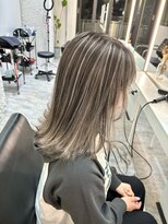 ブレンド 渋谷(BLend)&nbsp;20代30代40代白髪ぼかしハイライト小顔ショートボブミニウルフ