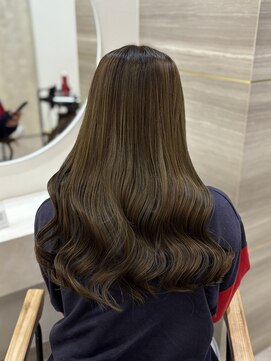 ラビス クローバー(Lovis clover) 〔NANA〕オリーブベージュ