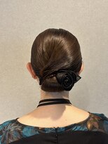 サリーワンフォーワン(Sally 141)&nbsp;エレガントなシニヨン