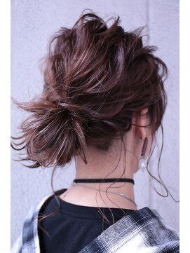 ヘアサロンエム 大宮東口(HAIR SALON M) 質感がかわいいルーズアレンジ☆