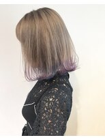 ナット(Nat)&nbsp;ホワイトグレージュ×裾カラー