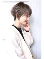 クラッチムク 博多口(CLUTCH muk.)&nbsp;オッジィオット　ダークアッシュ　くびれヘア　小顔　大人可愛い